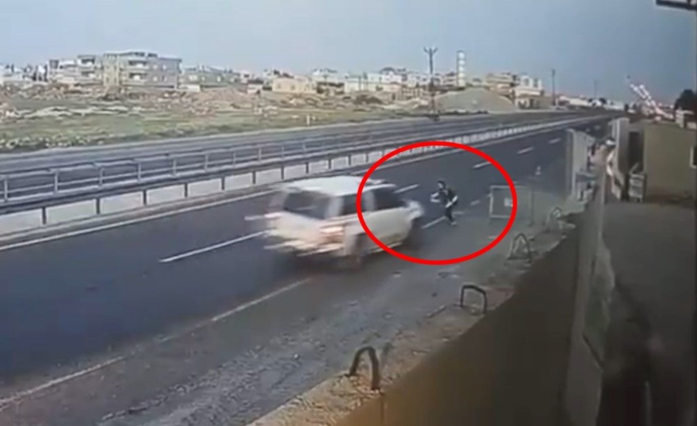 Sinema üzere kovalamaca: Yola kapan atan polise çarpıp yaraladı 73 pPBGhiecHU6U6SqXuCCkiw