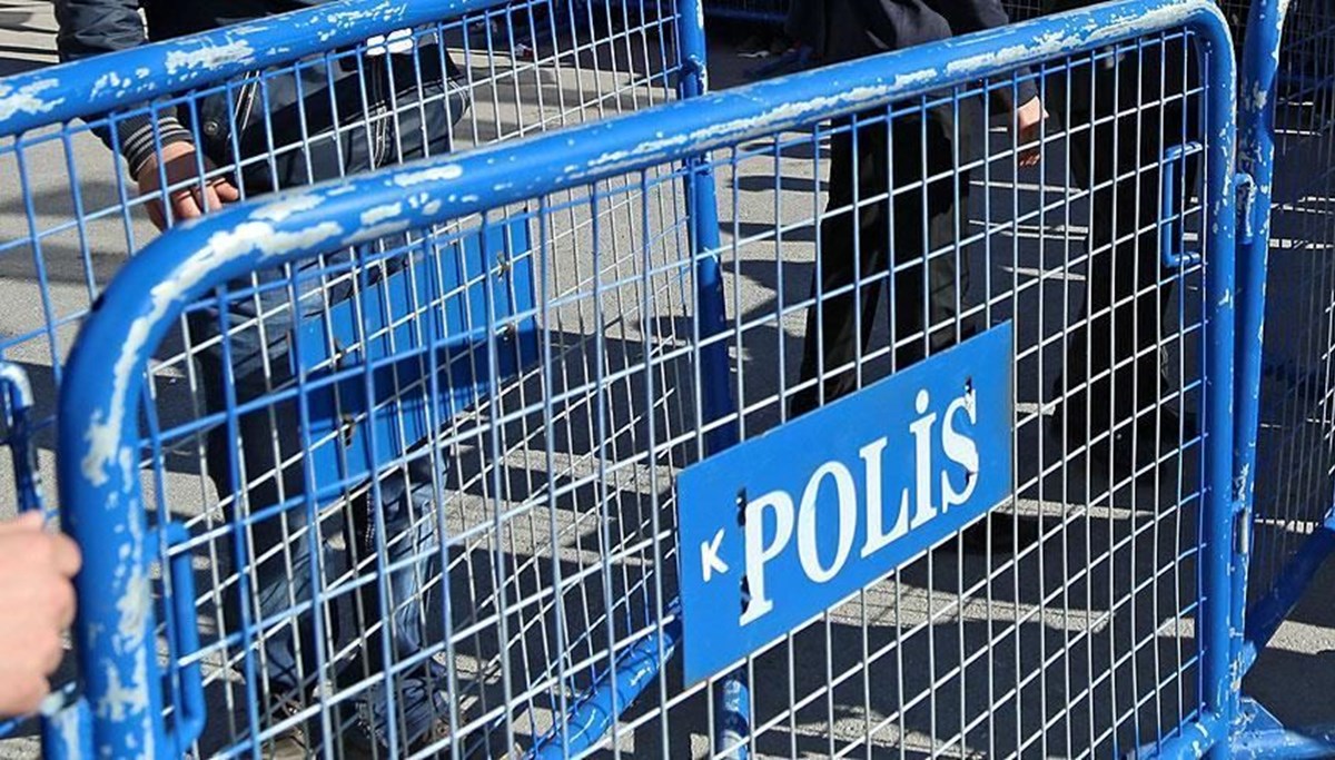 Şanlıurfa'da gösteri ve yürüyüşler 7 gün yasaklandı Şanlıurfa'da gösteri ve yürüyüşler 7 gün yasaklandı