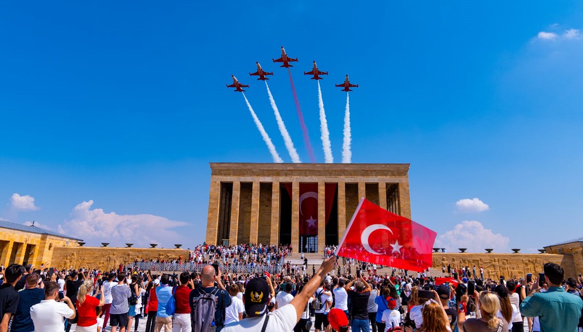 SOLOTÜRK ve Türk Yıldızları'ndan 30 Ağustos'ta nefes kesen gösteri