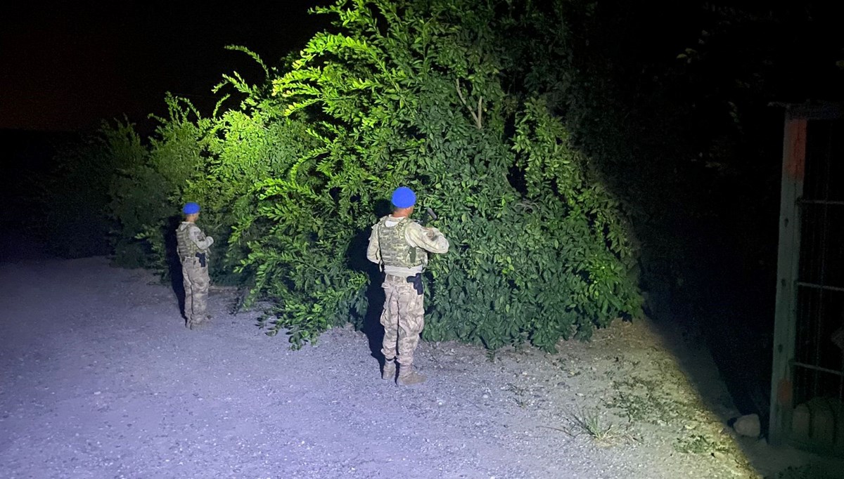 Komandolar portakal nöbetinde Komandolar portakal nöbetinde