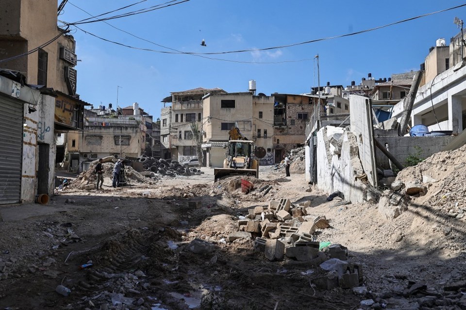 İsrailli yerleşimciler Filistin köyündeki su borularını kesti, köylüler susuz kaldı - 1