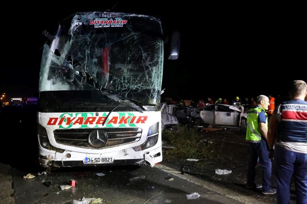Mersin'deki katliam gibi kazanın görgü tanığı konuştu: "Otobüs takla atarak geldi" - 5