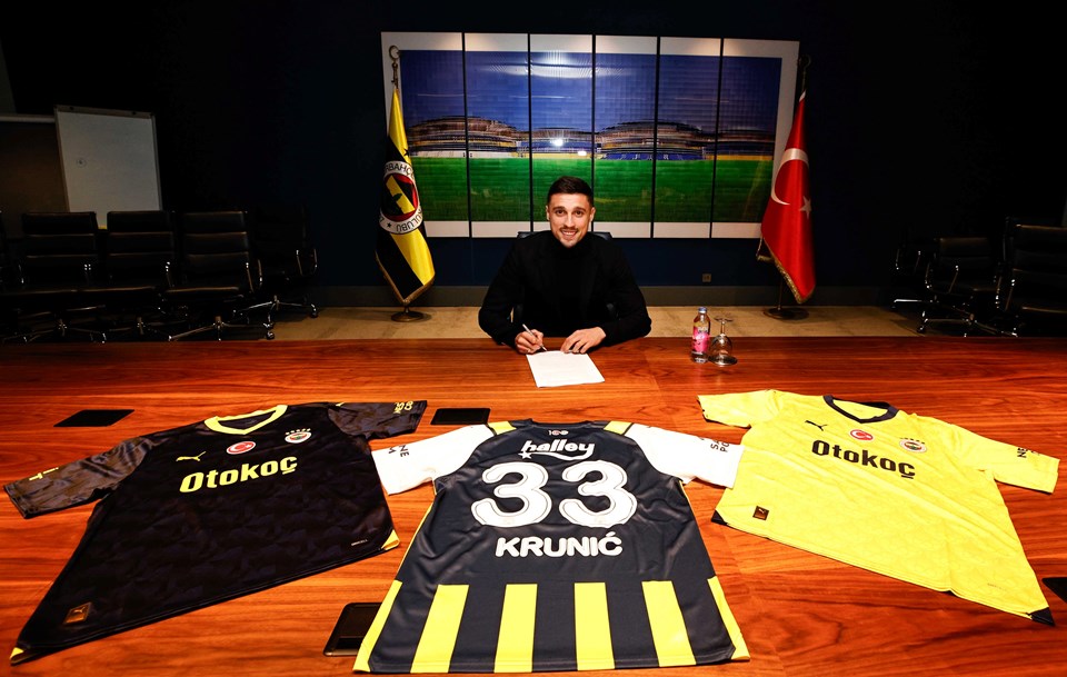 Rade Krunic resmen Fenerbahçe'de - 1