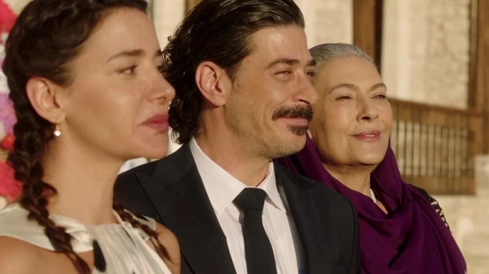 Sil Baştan Kaynanam filmi nerede çekildi, oyuncuları kimler? - 1
