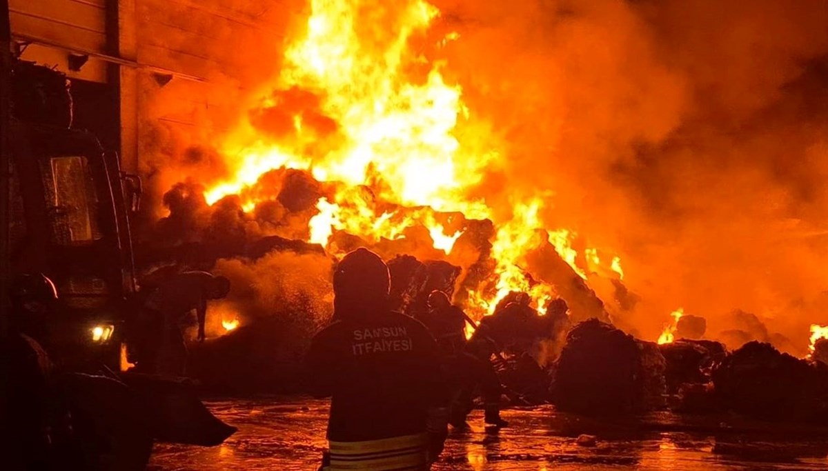 Dönüşüm fabrikasında büyük yangın Dönüşüm fabrikasında büyük yangın