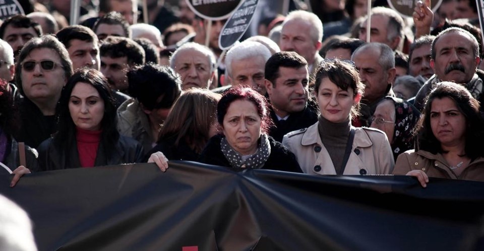 Hrant Dink karanfillerle anıldı - 1