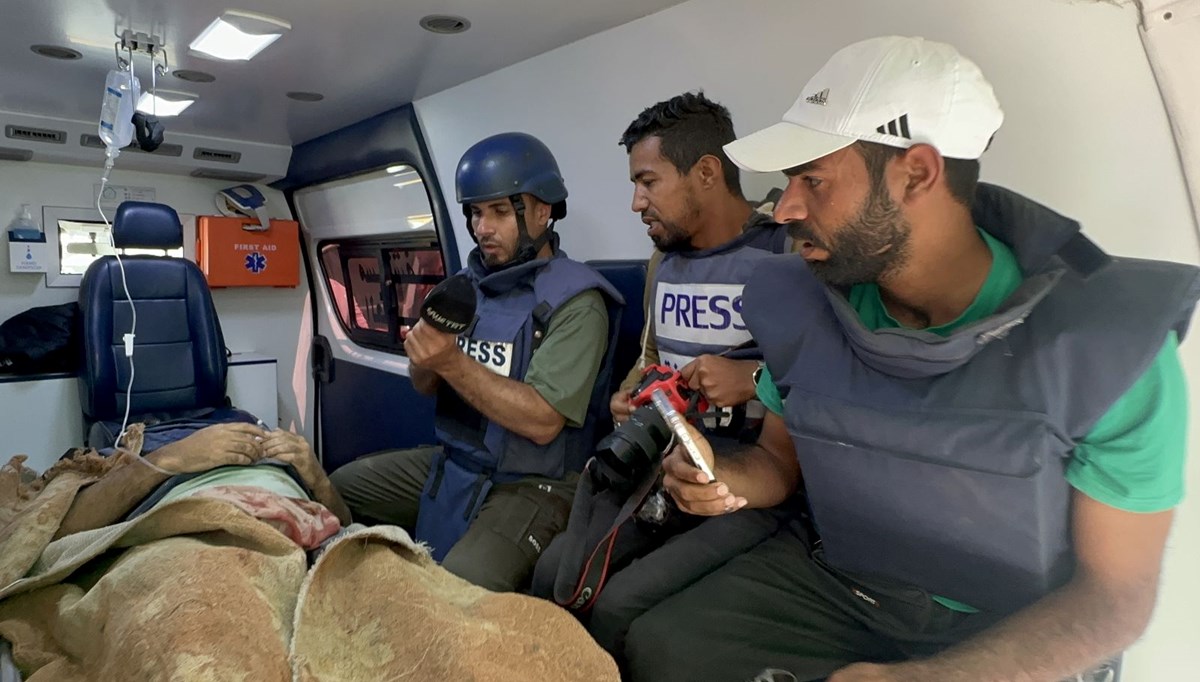 İsrail ordusu gazetecilere saldırdı İsrail ordusu gazetecilere saldırdı
