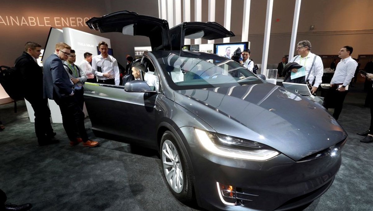 Panasonic'den Tesla'ya 704 milyon dolarlık yatırım Panasonic'den Tesla'ya 704 milyon dolarlık yatırım