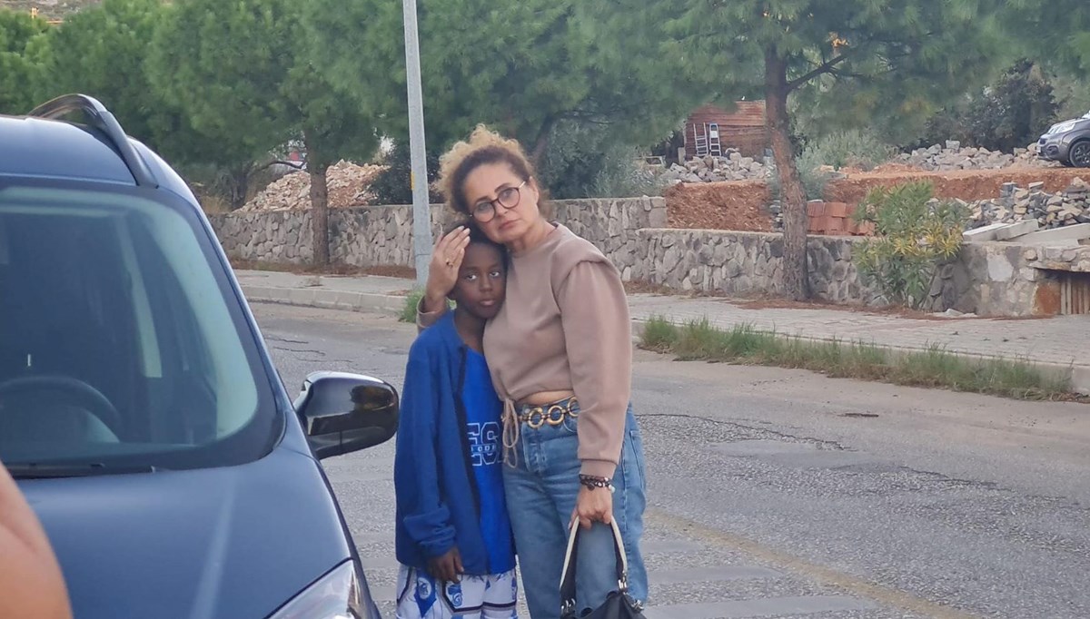 Oyuncu Esra Akkaya Bodrum’da kaza yaptı Oyuncu Esra Akkaya Bodrum’da kaza yaptı