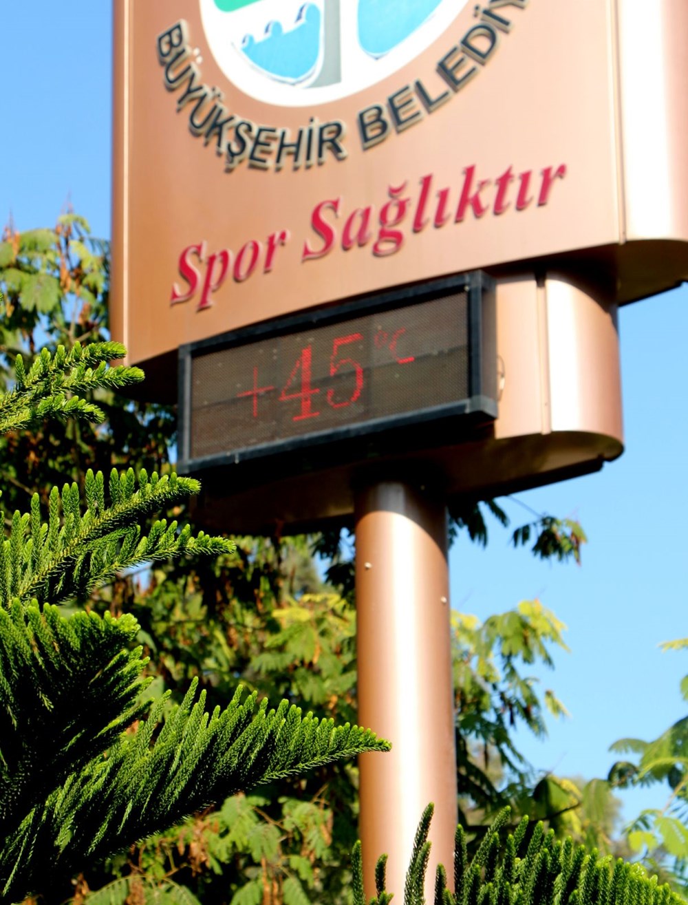 Adana'da termometreler 45 dereceyi gösterdi - 1