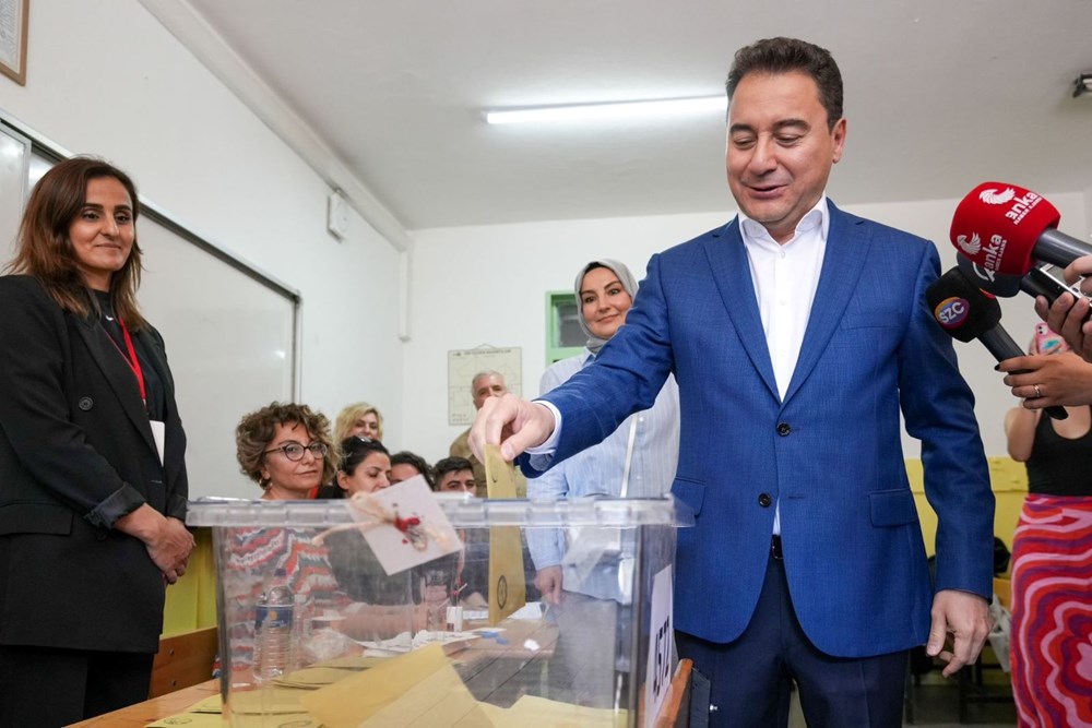 Cumhurbaşkanı adayları ve liderler ve oylarını kullandı - 5