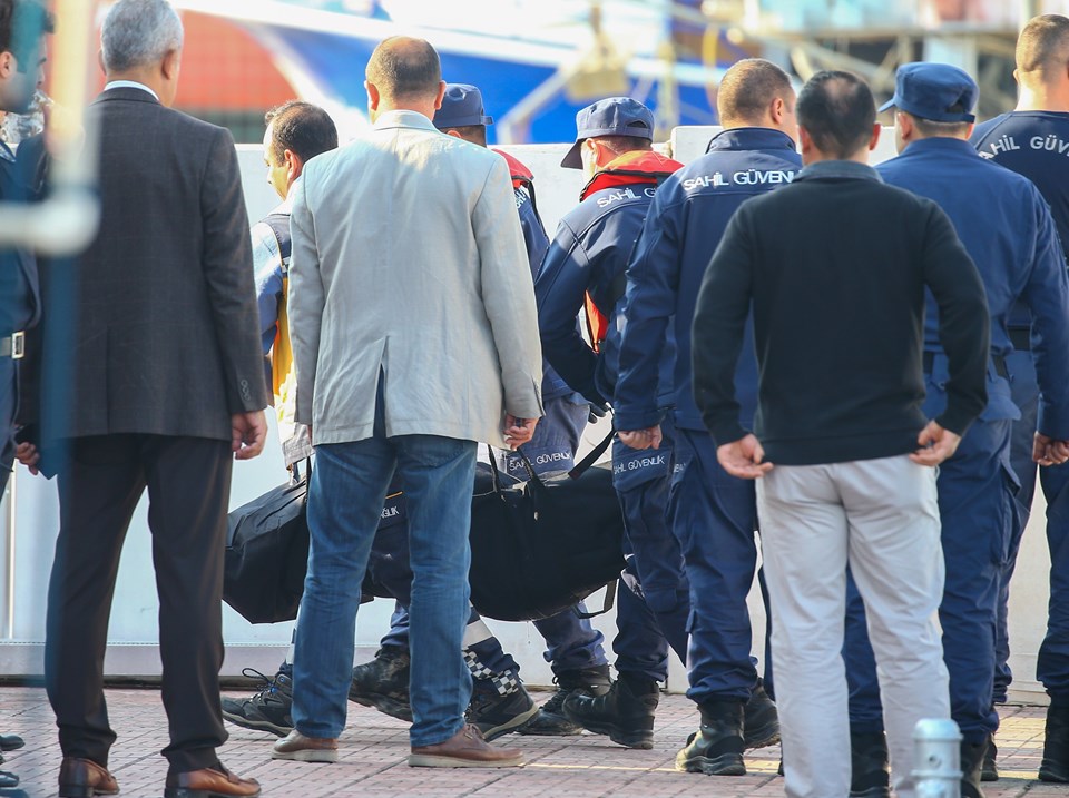 İzmir'de tekne battı: 5 ölü, 5 kişi kayıp - 2