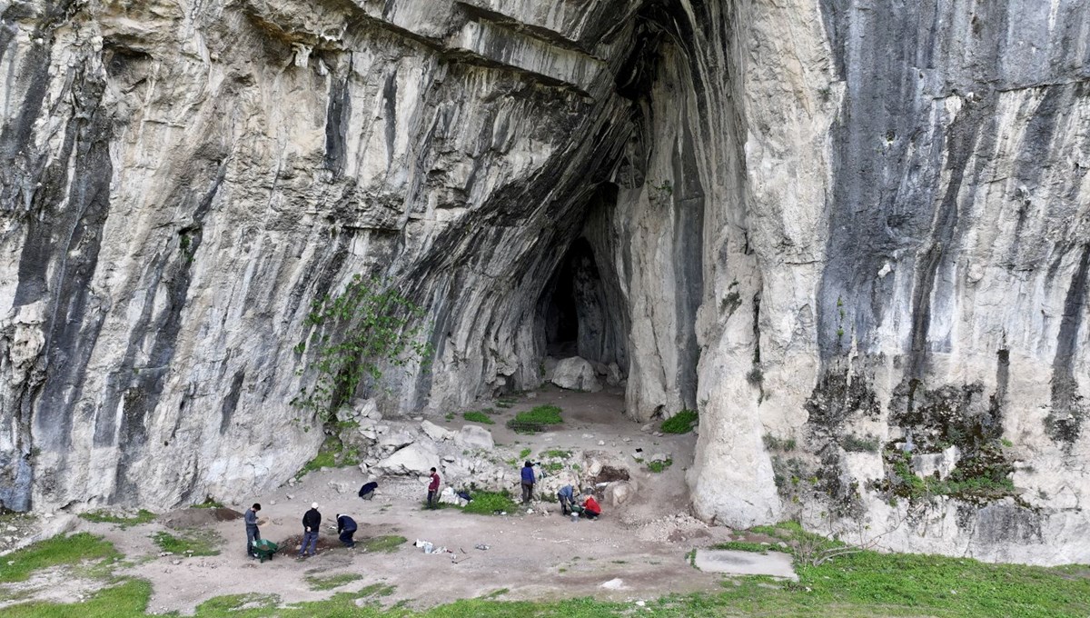Girmeler'de kazı çalışmaları sürüyor