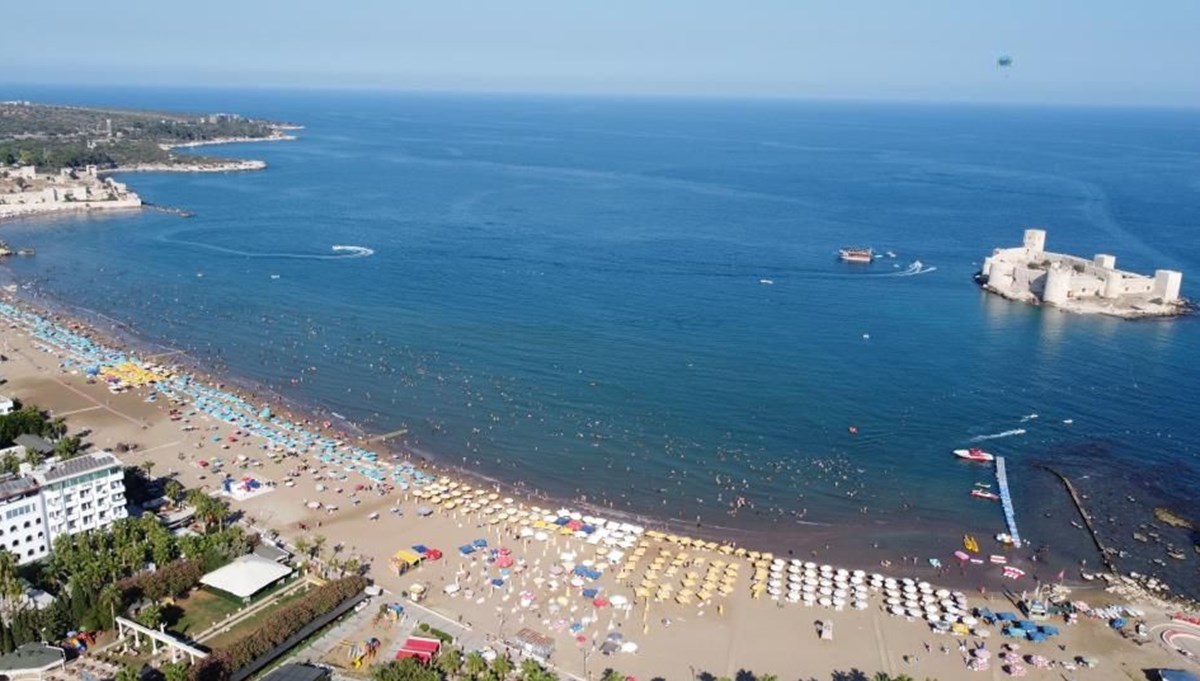 Akdeniz kaynıyor: Deniz suyu sıcaklığı 32 dereceye ulaştı Akdeniz kaynıyor: Deniz suyu sıcaklığı 32 dereceye ulaştı
