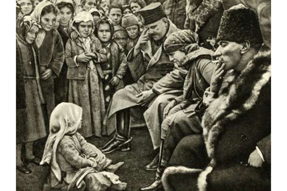 Atatürk'ün çocuk sevgisi - 74