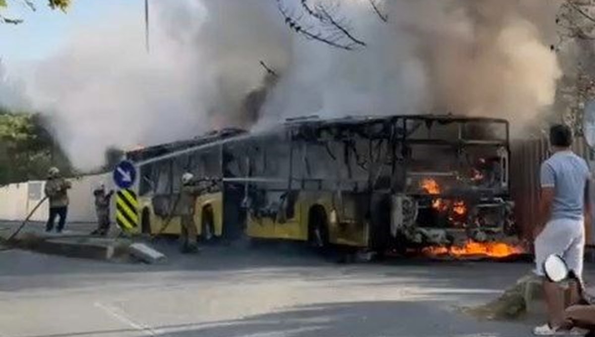 İETT otobüsü alev alev yandı İETT otobüsü alev alev yandı