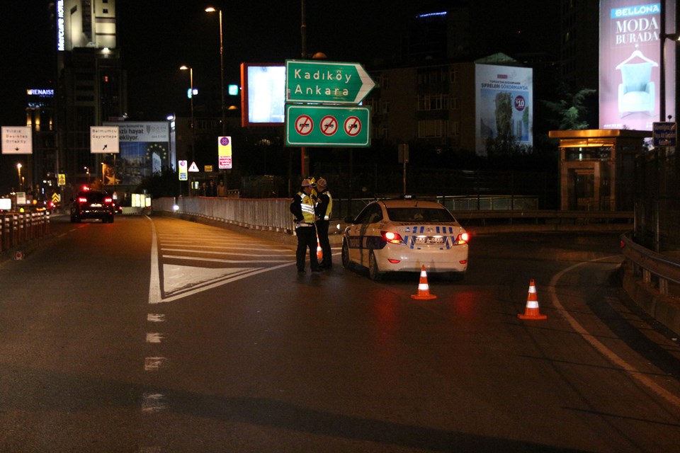 15 Temmuz Şehitler Köprüsü trafiğe kapatıldı (İstanbul'da kapalı yollar) - 1