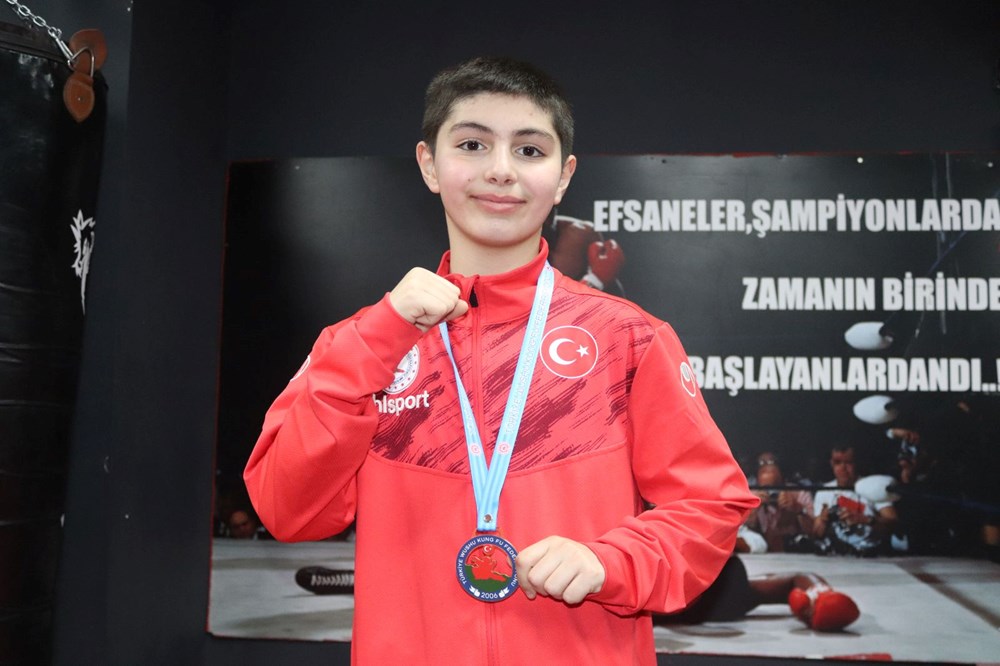 Rocky'nin İlhamıyla Gelen Türkiye Şampiyonluğu 72 peQiMYzmSkmgEO3k48dj4Q