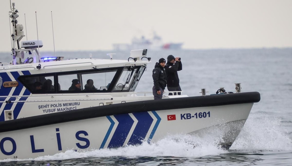 Marmara'da kayıp denizcileri arama çalışmaları: İmralı Adası açıklarında ceset bulundu