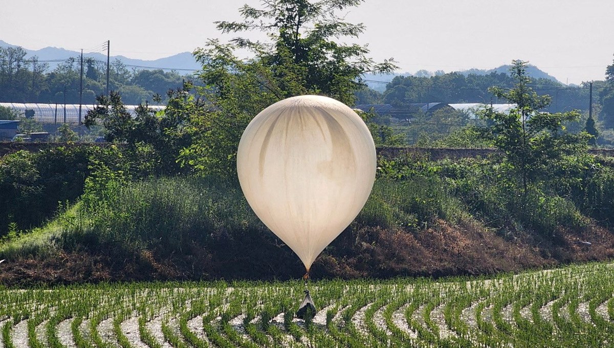 Kuzey Kore, Güney'e çöp taşıyan balon göndermeyi durduracak Kuzey Kore, Güney'e çöp taşıyan balon göndermeyi durduracak
