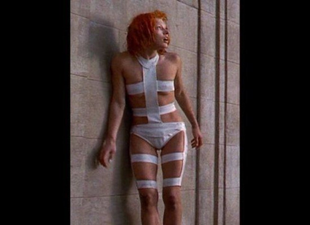 пятый элемент фильм 1997 милла йовович. милла йовович пятый элемент. милла йовович 5. милла йовович в молодости 5 элемент. 5 элемент сколько лет миле.