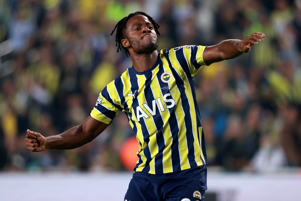 SON DAKİKA: Kadıköy'de 9 gollü düelloda kazanan Fenerbahçe - 3