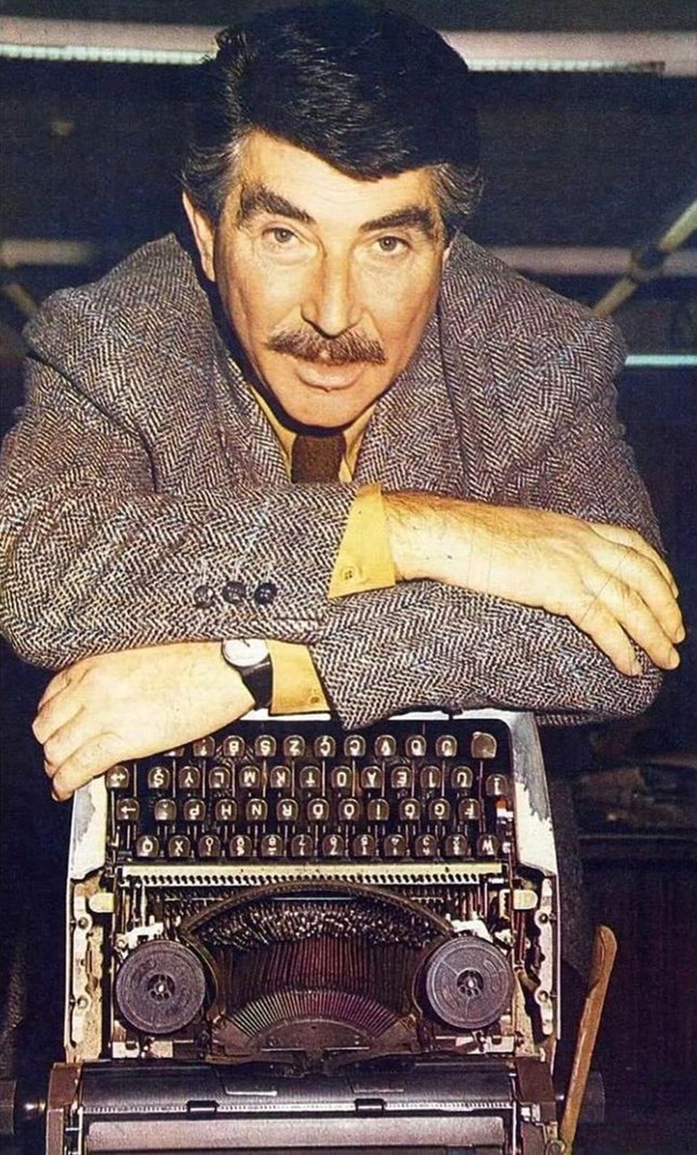 Özcan Deniz'den nostaljik paylaşım (Ünlülerin çocukluk ve gençlik halleri) - 26