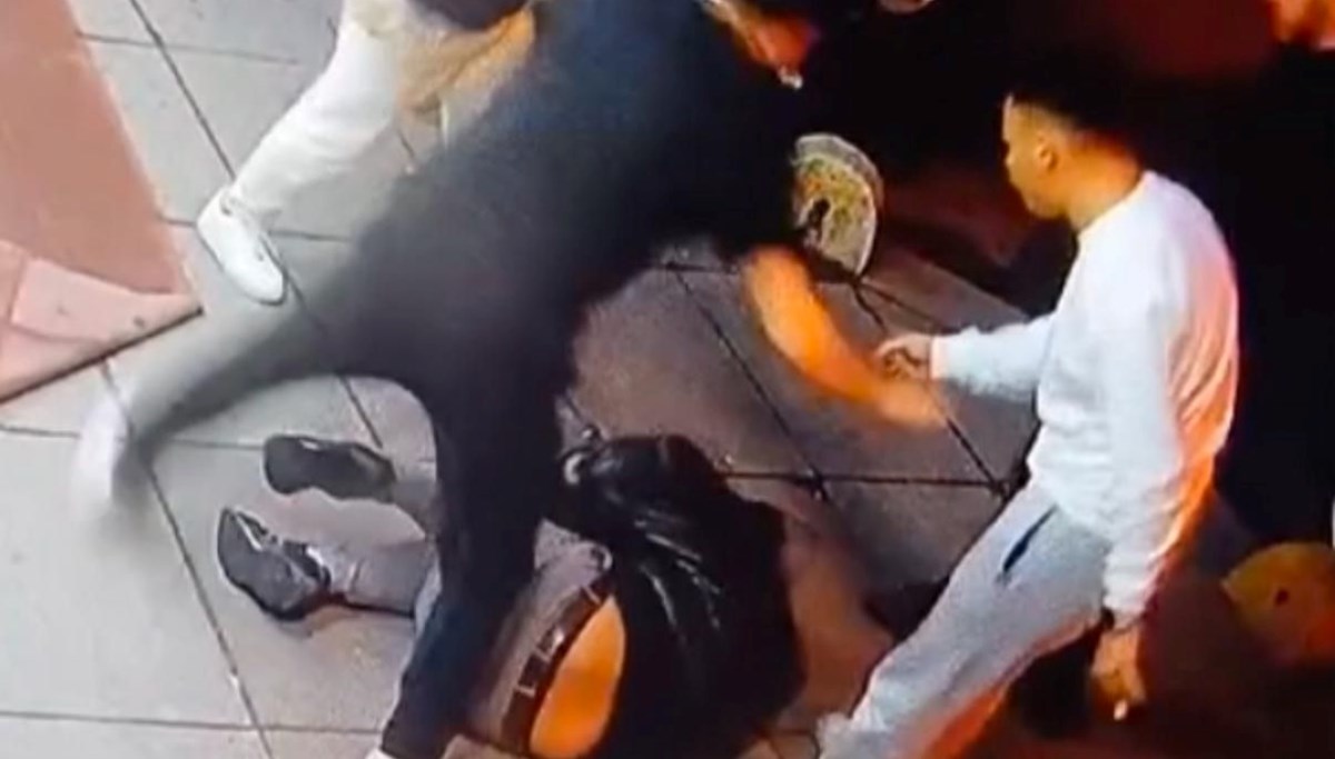 Motosikleti çalmaya çalışırken sahibinden dayak yedi, polise gidip şikayetçi oldu Motosikleti çalmaya çalışırken sahibinden dayak yedi, polise gidip şikayetçi oldu