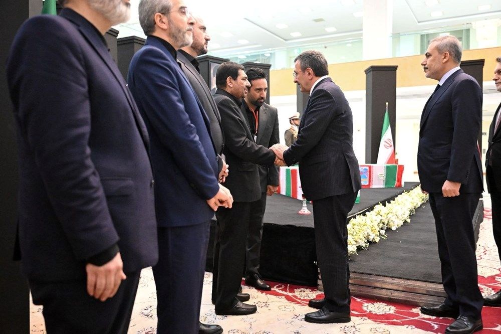İran Cumhurbaşkanı Reisi'nin mateminde: Bugün son yolculuğuna uğurlanacak - 4