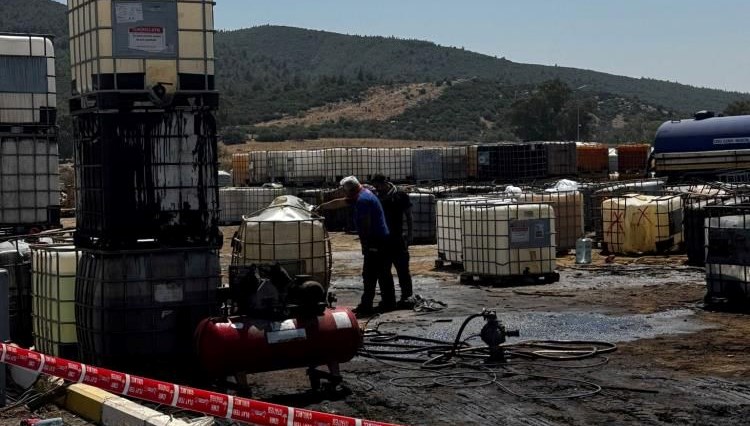 İzmir'de patlama: 16 araçta hasar oluştu