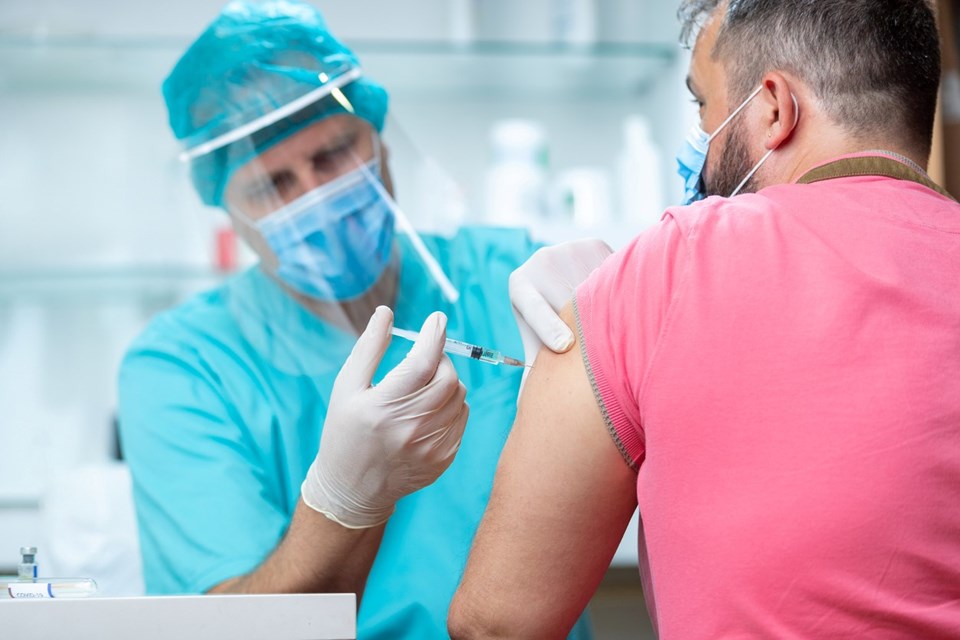 Üçüncü doz aşı araştırmaları: Bulaş ve ağır hastalık riskini düşürüyor, Delta ve diğer varyantlara karşı etkili - 1