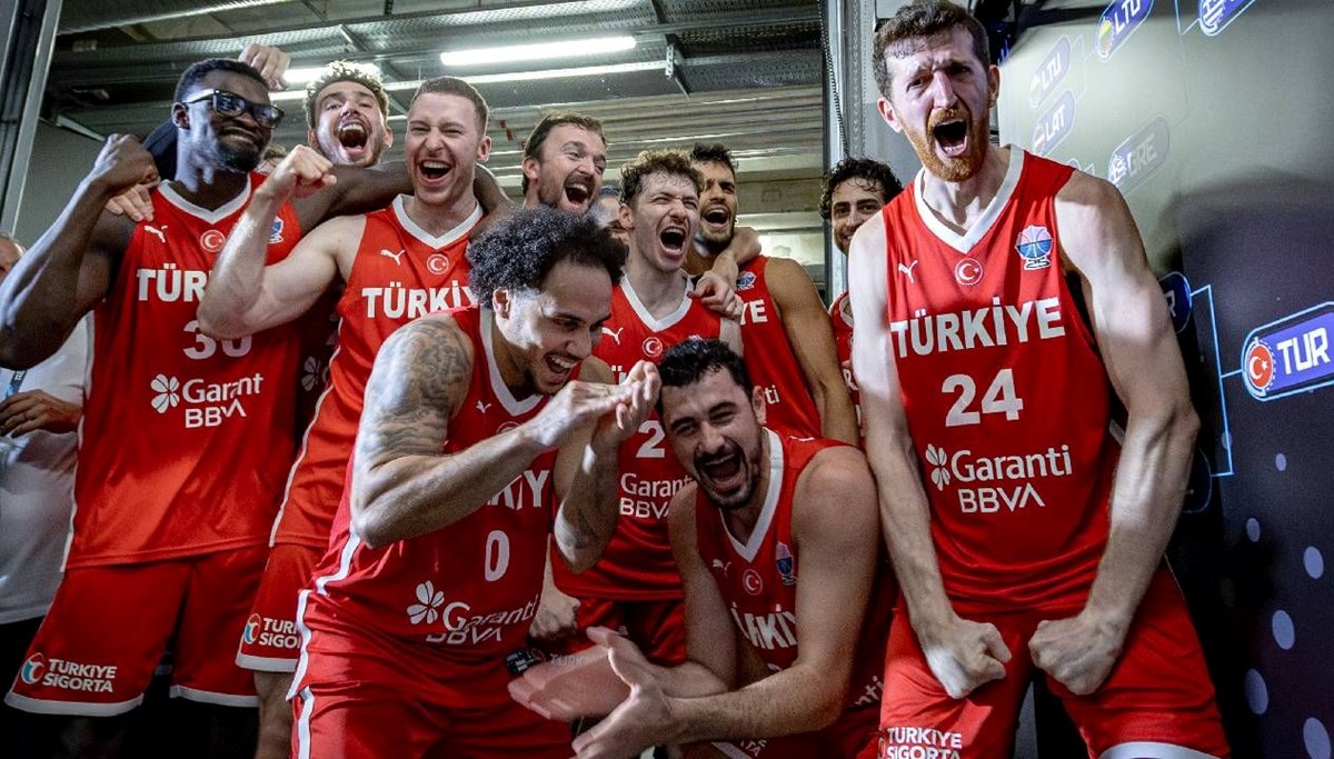 Erdoğan'dan 12 Dev Adam'a tebrik