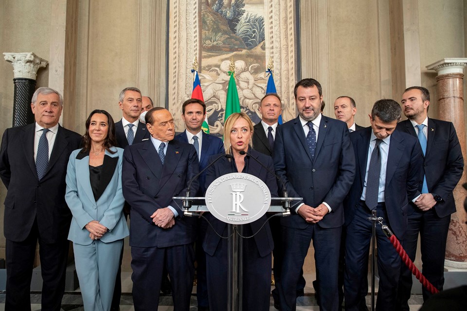 İtalya'da aşırı sağcı Meloni, sağ koalisyon hükümetini kurdu - 2