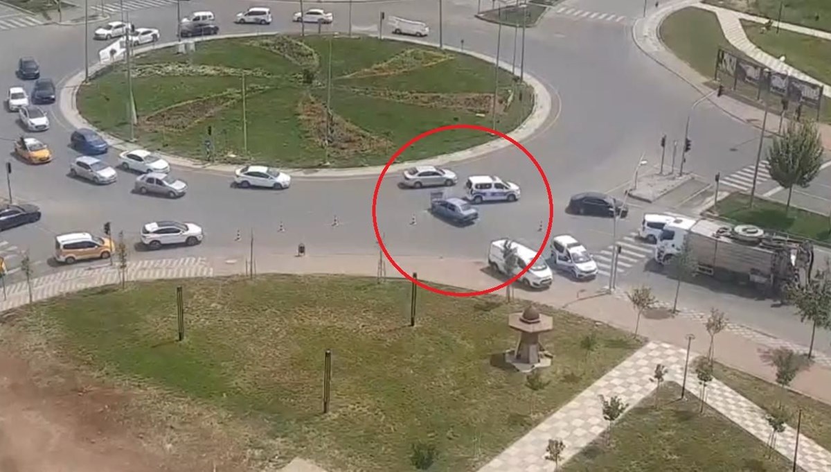 Diyarbakır'da polis-şüpheli kovalamacası Diyarbakır'da polis-şüpheli kovalamacası