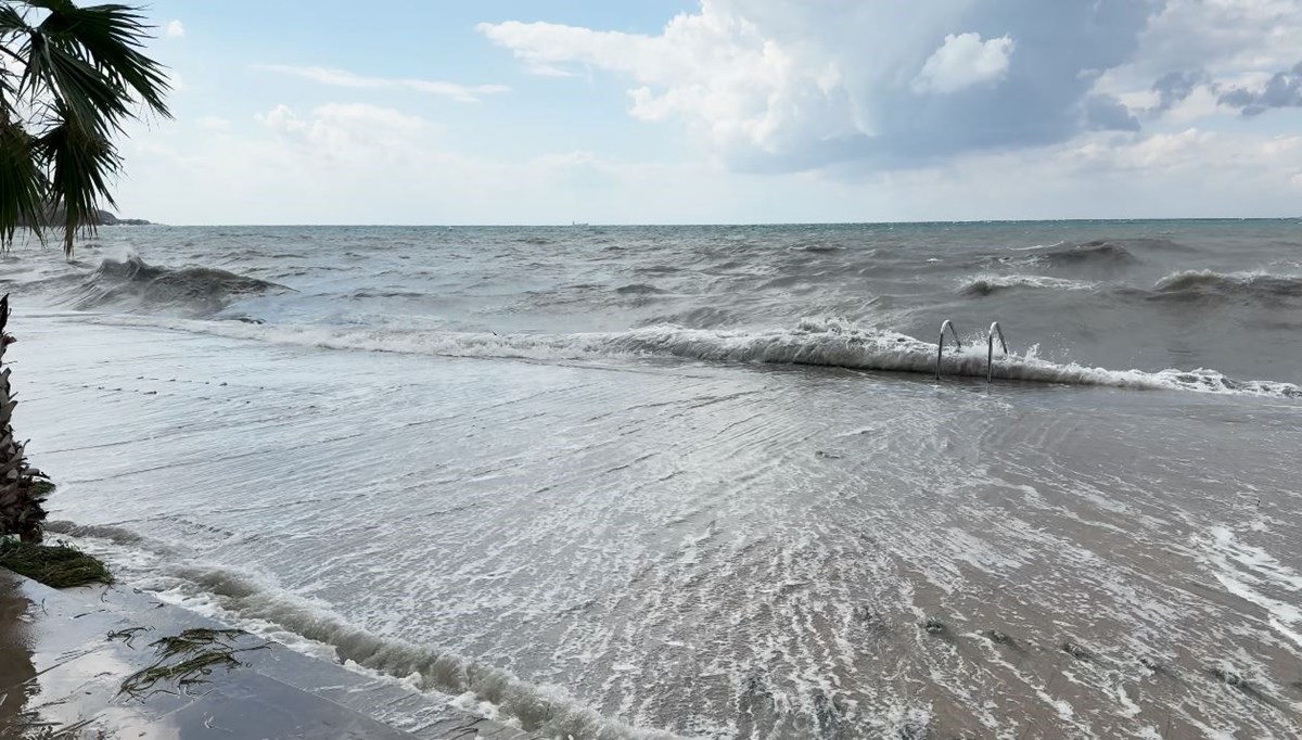 Büyükçekmece’de lodos etkili oldu