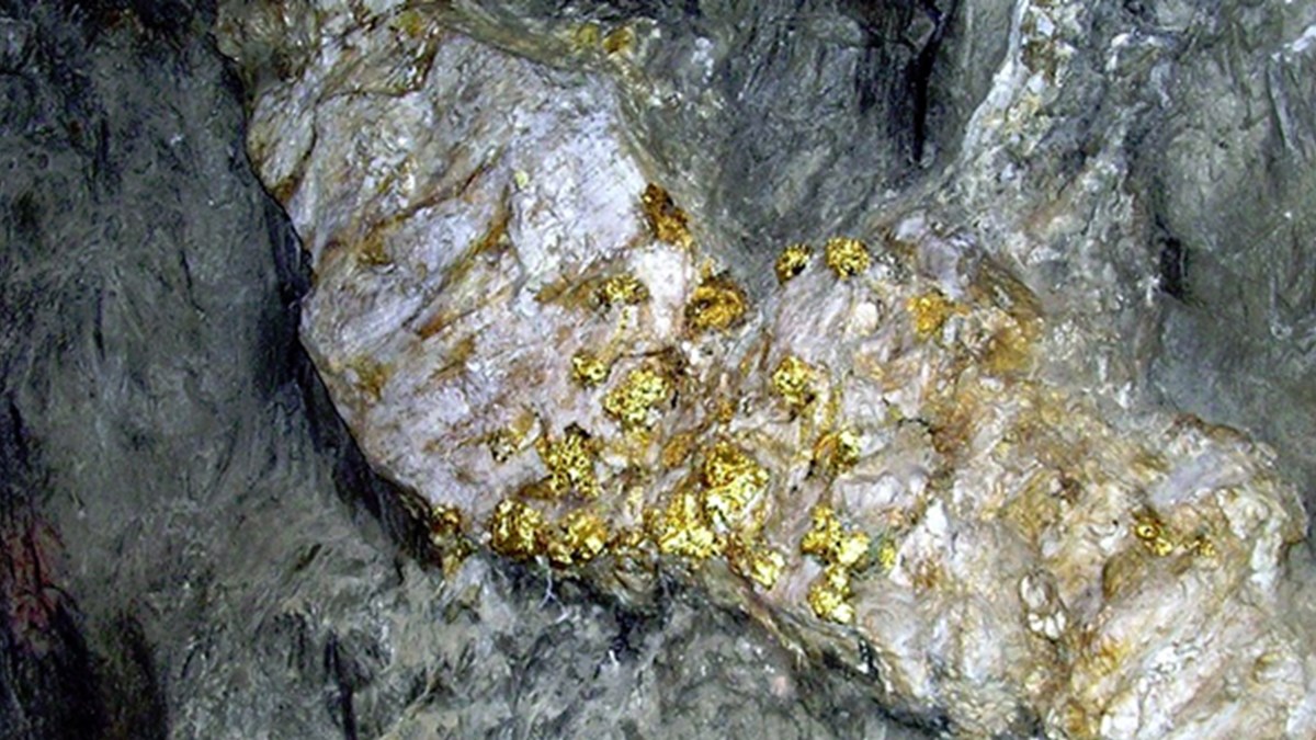 altin goz acip kapayincaya kadar olusuyor ntv