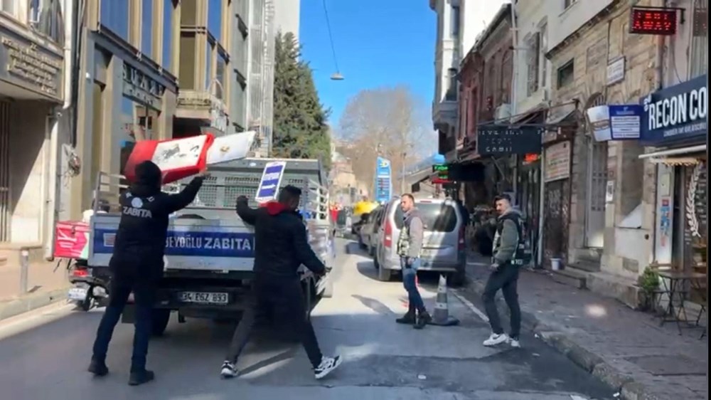 Karaköy'ün Korsan Otopark Kabusuna Son: Sokaklarda Denetim Operasyonu 73 pkdoaw6WGUKqQZcivXX0Ng