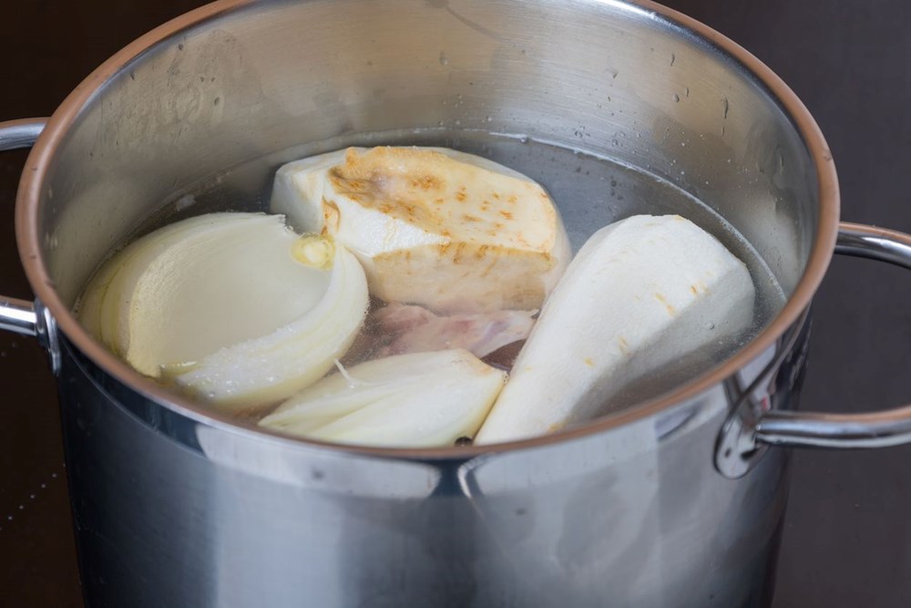 Her gün kereviz suyu içmeli misiniz? 9 sağlıklı etkisi var ama bu zararını bilmelisiniz - 1