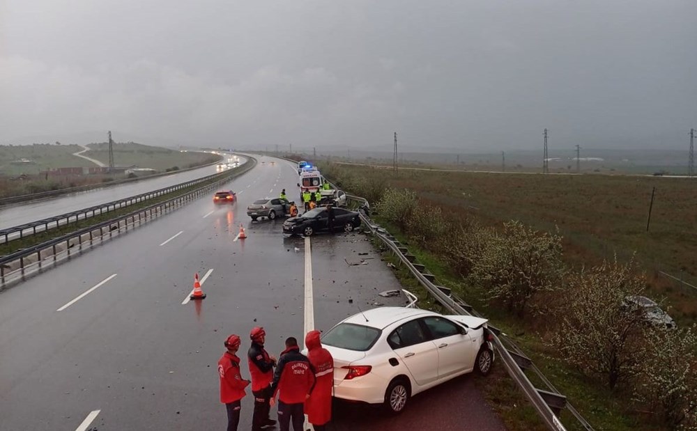 Bayram Hüznü: Trafik Kazalarında 11 Kayıp, 18 Yaralı 75 plQ5GiDVvEq6rfwD 0aF2g