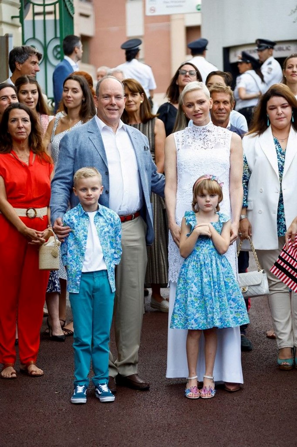 Monaco Prensi Albert'ten evlilik dışı iki çocuğuyla birlikte ilk fotoğraf - 6
