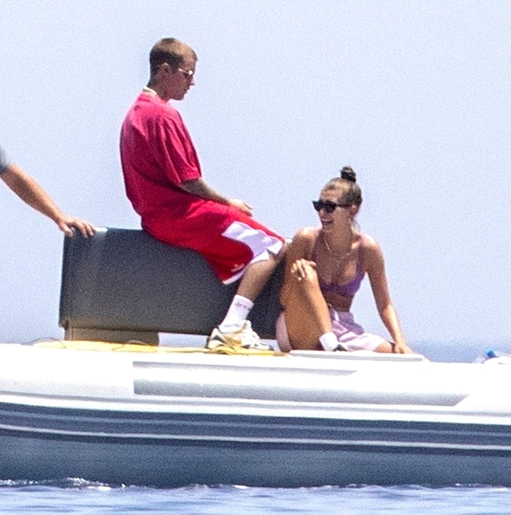 Justin Bieber ve Hailey Baldwin çifti Ege sahillerinde tatil yapıyor - 2