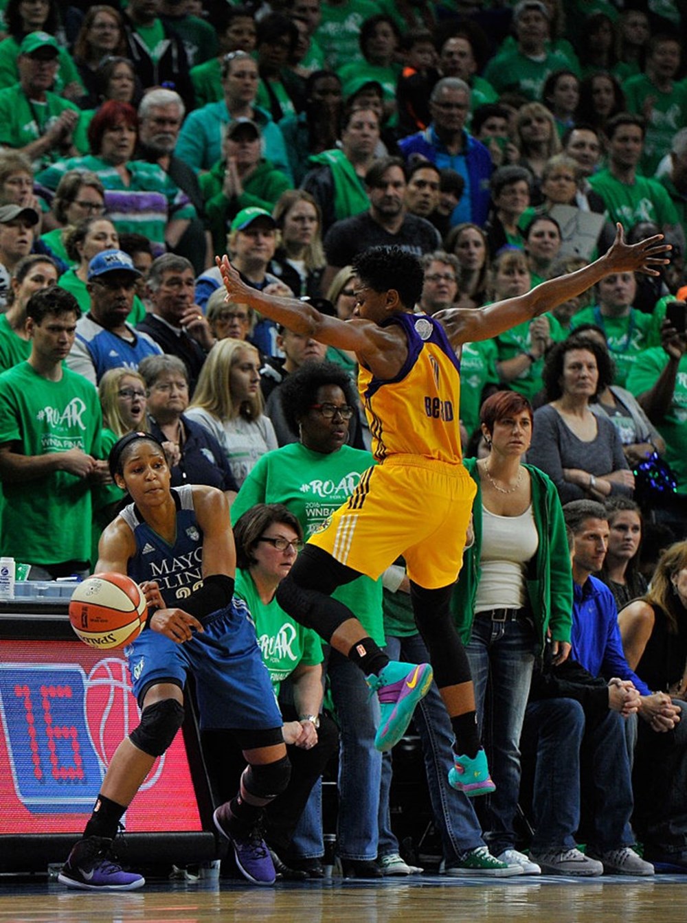 WNBA'de şampiyon LA SPARKS - 1