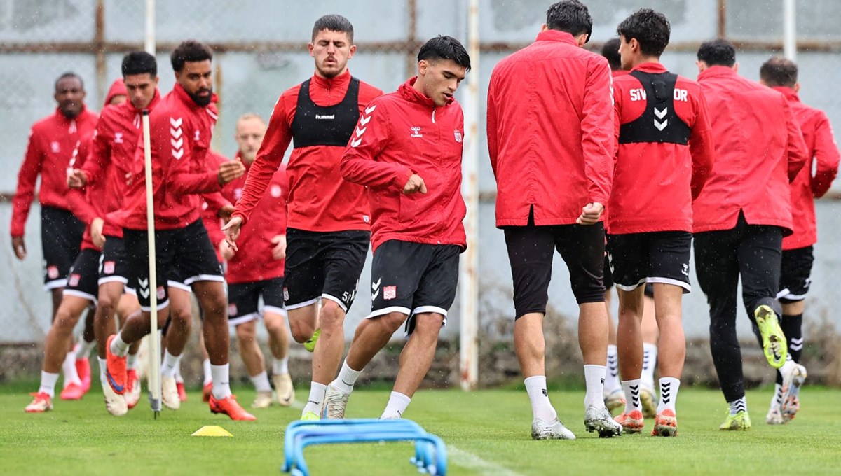 Sivasspor deplasmanda galibiyeti unuttu