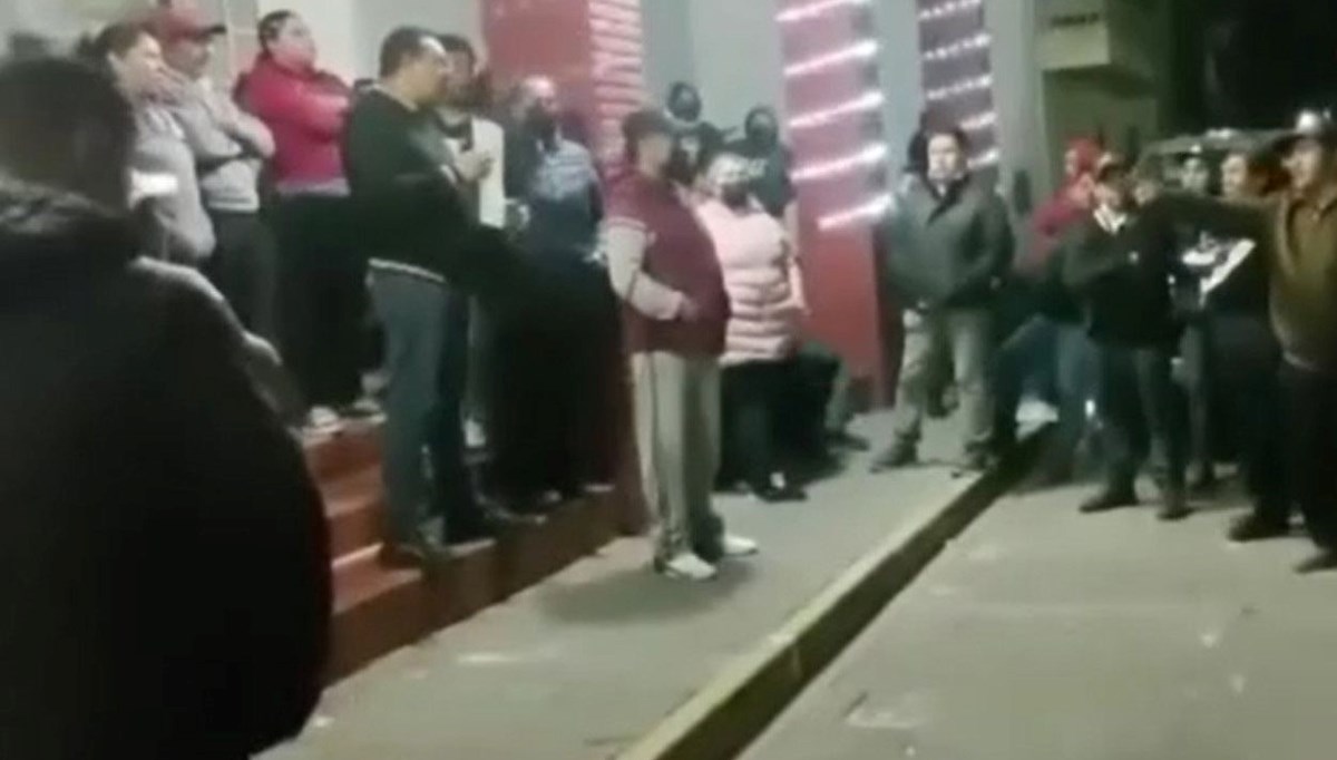 Meksika’da halk belediye başkanını kaçırdı Meksika’da halk belediye başkanını kaçırdı