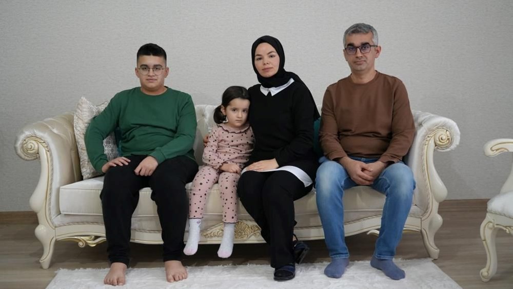 Depremzede aile dolandırıldı: Ev almak isterken arabalarından
oldular - 1