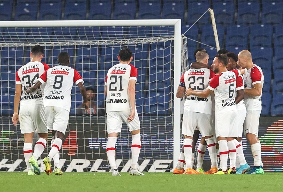 SON DAKİKA: Başakşehir tur şansını Belçika'daki rövanş maçına bıraktı - 1