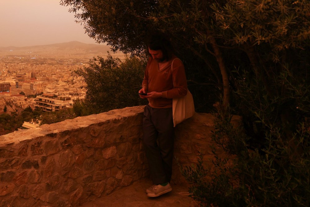 Atina'da Afrika'dan taşınan çöl tozu etkili oluyor - 6