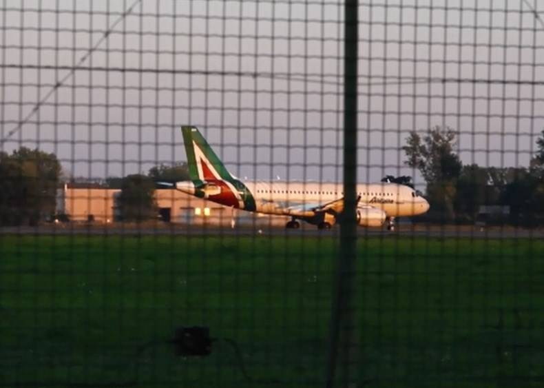 İtalyan havayolu firması Alitalia son uçuşuyla faaliyetlerini noktaladı - 4