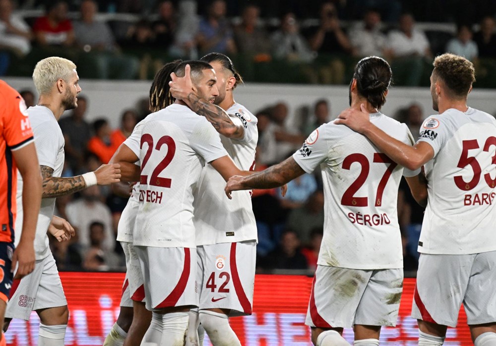 Galatasaray, Başakşehir'i devirdi: Icardi'den rekor - 12