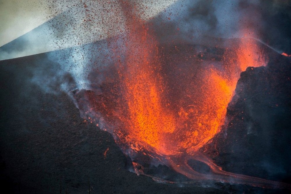 La Palma'da kabus sürüyor: Evleri kül eden lav akışı hızlandı - 9